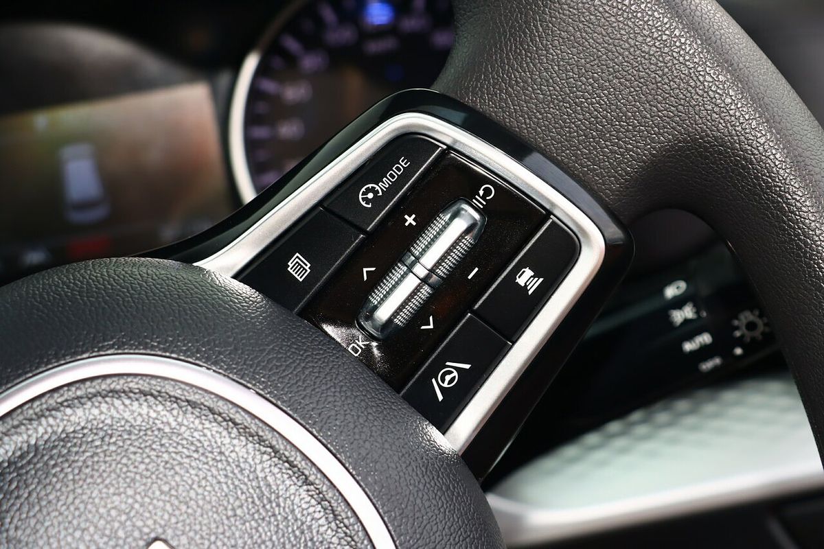 2023 Kia Carnival S KA4