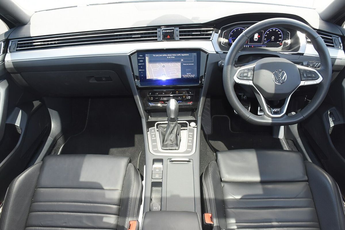 2023 Volkswagen Passat 206TSI R-Line B8