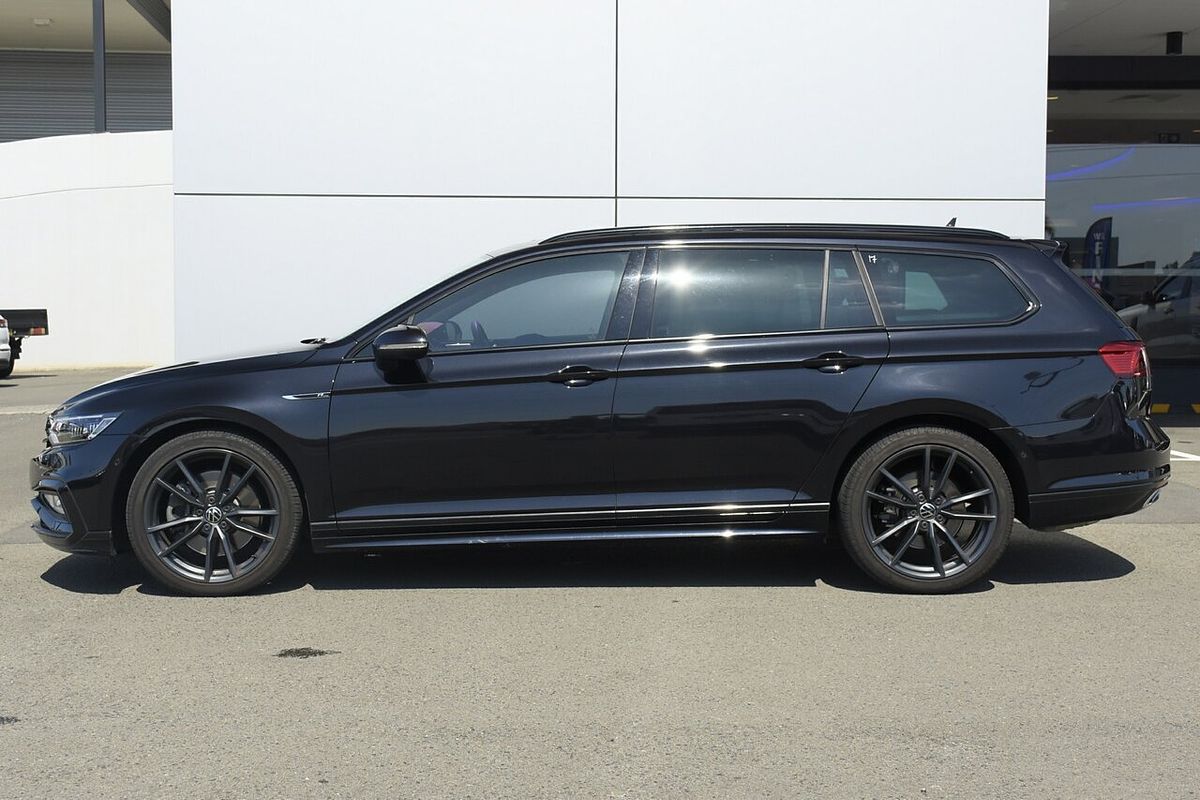 2023 Volkswagen Passat 206TSI R-Line B8