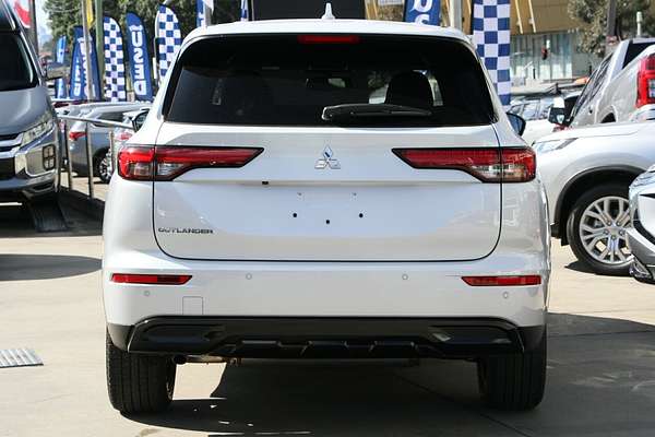 2024 Mitsubishi Outlander Black Edition ZM