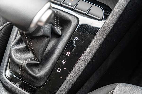 2024 Kia Stonic S YB