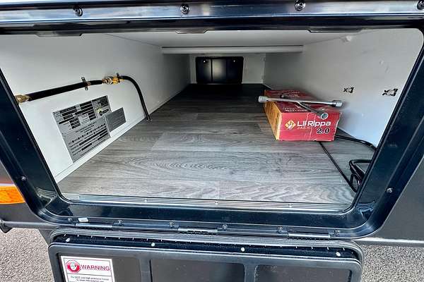 2025 Crusader My25 Lifechanger Bunkie