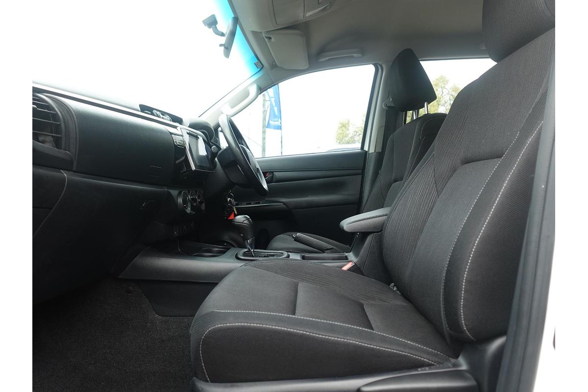 2015 Toyota Hilux SR GGN120R Rear Wheel Drive