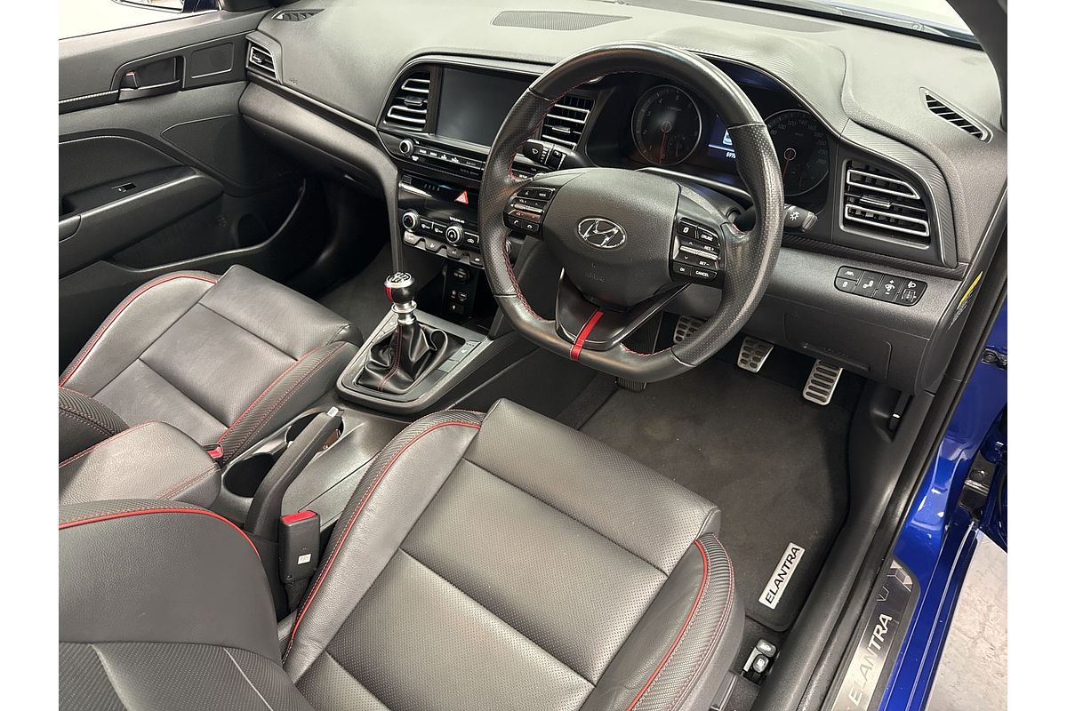 2018 Hyundai Elantra Sport Premium AD.2