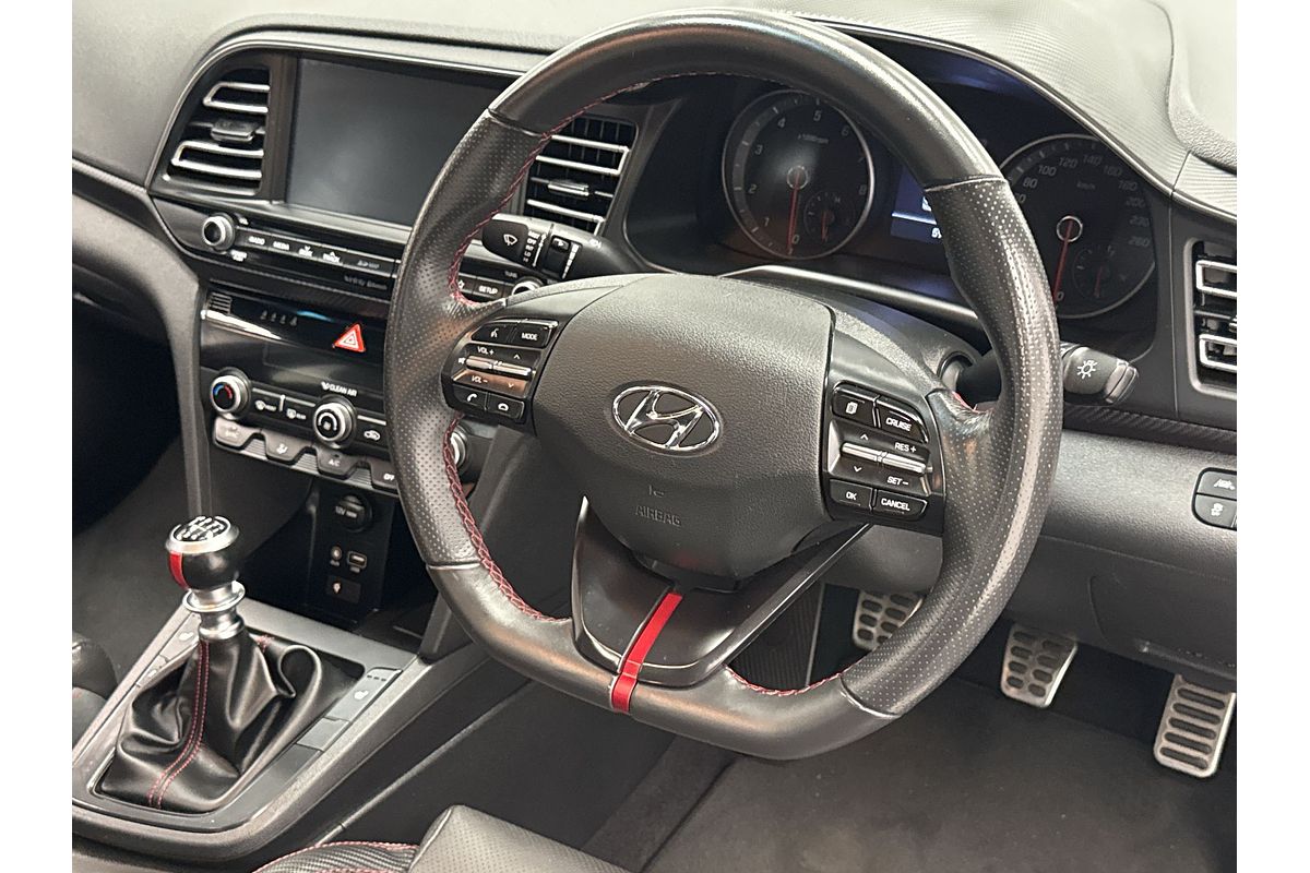 2018 Hyundai Elantra Sport Premium AD.2