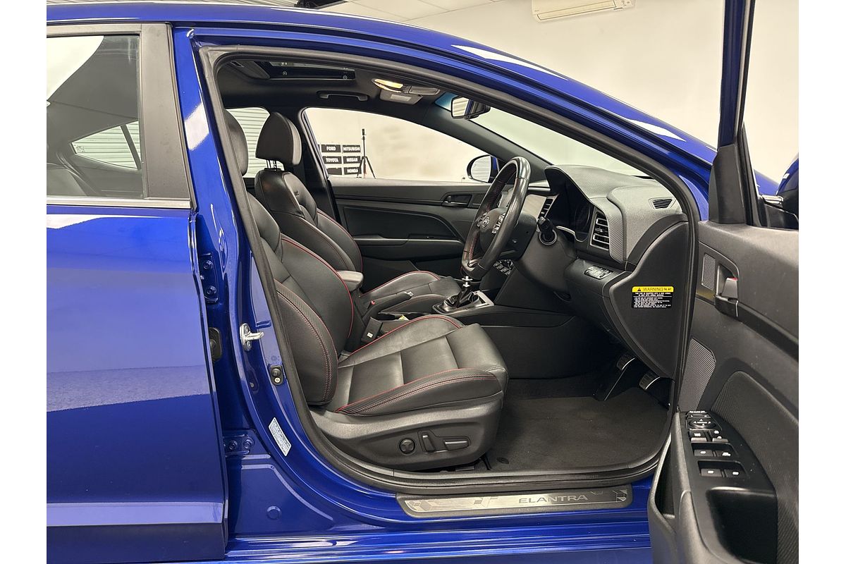 2018 Hyundai Elantra Sport Premium AD.2