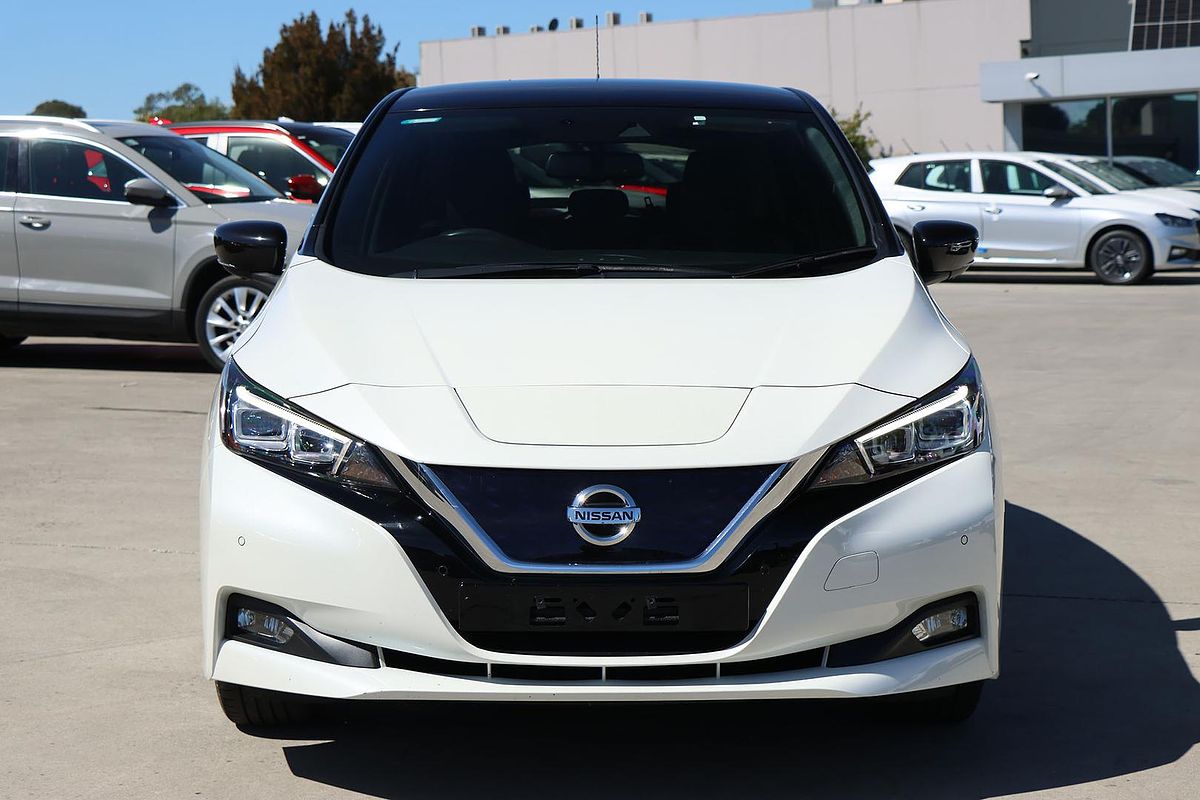 2019 Nissan LEAF ZE1