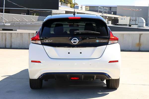 2019 Nissan LEAF ZE1