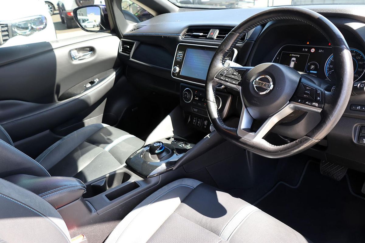 2019 Nissan LEAF ZE1