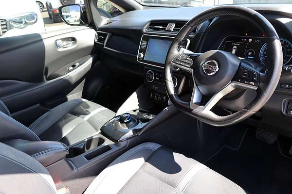2019 Nissan LEAF ZE1