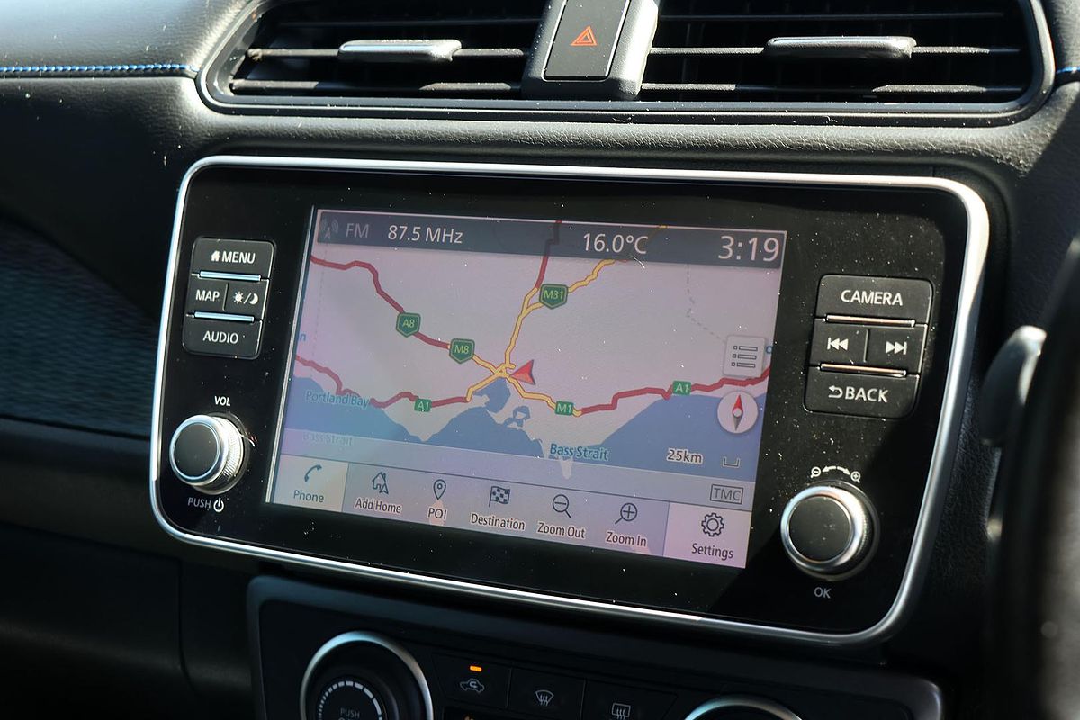 2019 Nissan LEAF ZE1