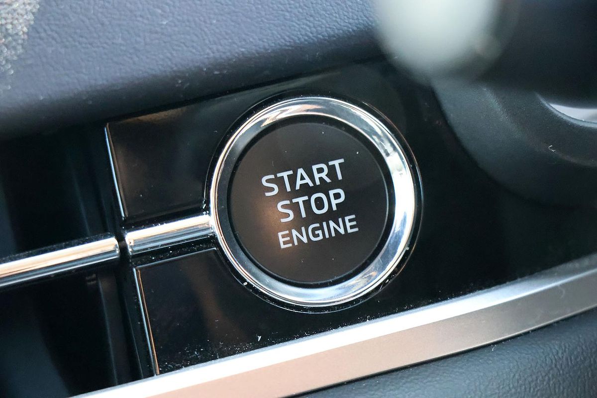 2024 Mitsubishi Outlander LS ZM