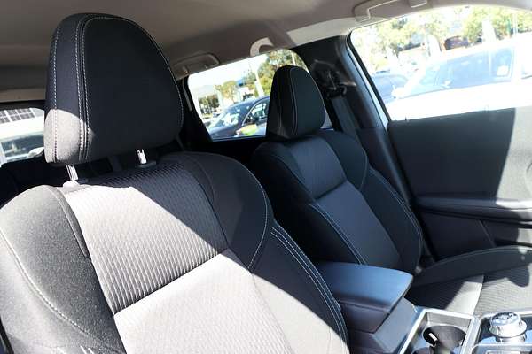 2024 Mitsubishi Outlander LS ZM