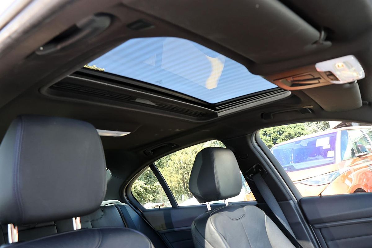 2013 BMW 3 Series 328i F30