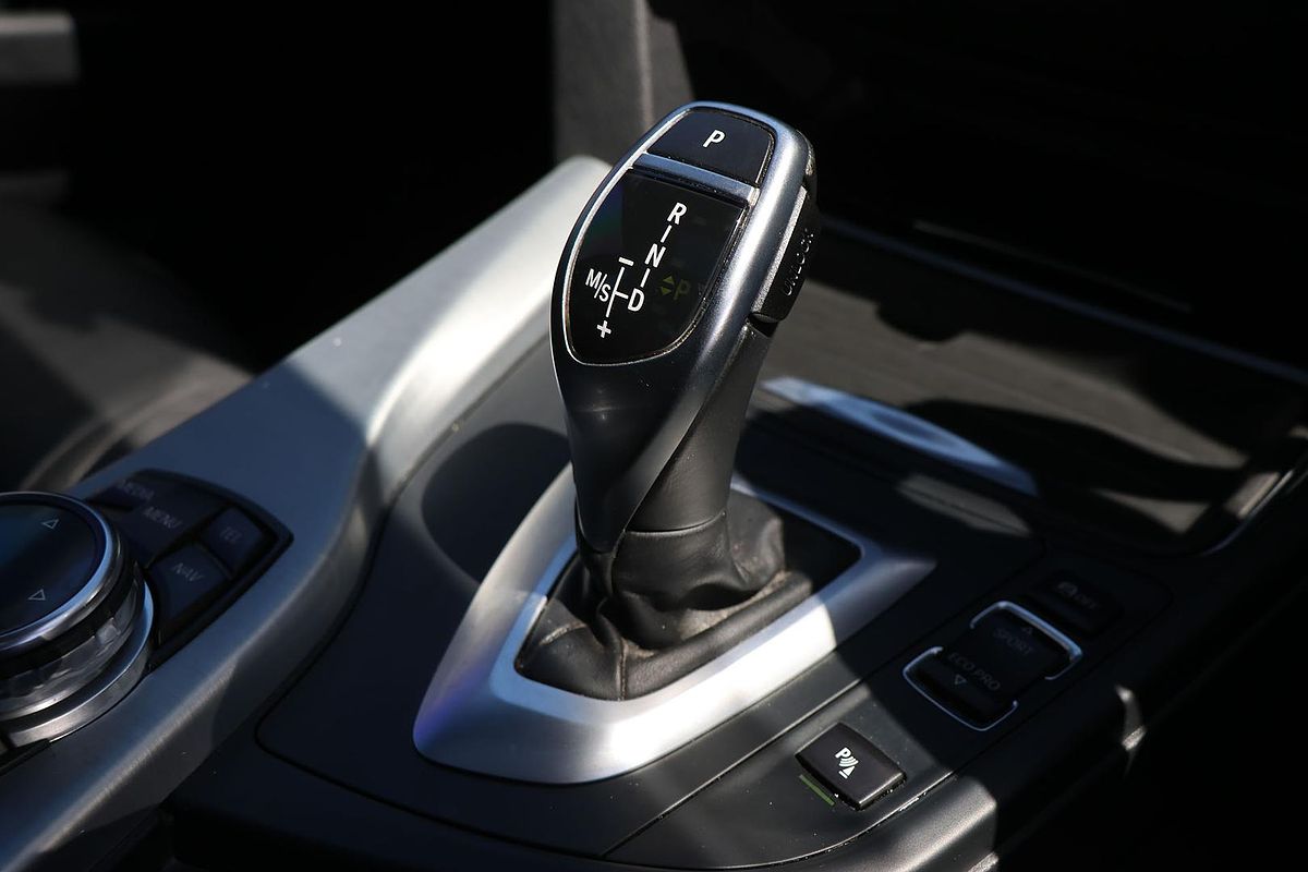 2013 BMW 3 Series 328i F30