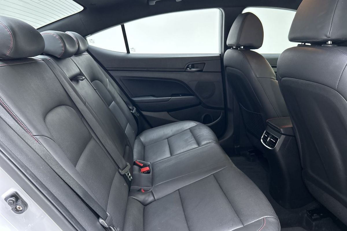 2019 Hyundai Elantra Sport AD.2