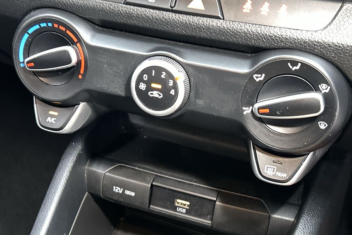 2022 Kia Stonic S YB
