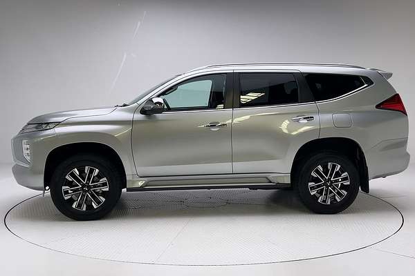 2024 Mitsubishi Pajero Sport GLS QG