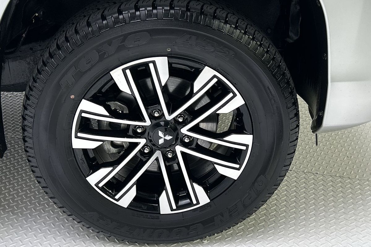 2024 Mitsubishi Pajero Sport GLS QG