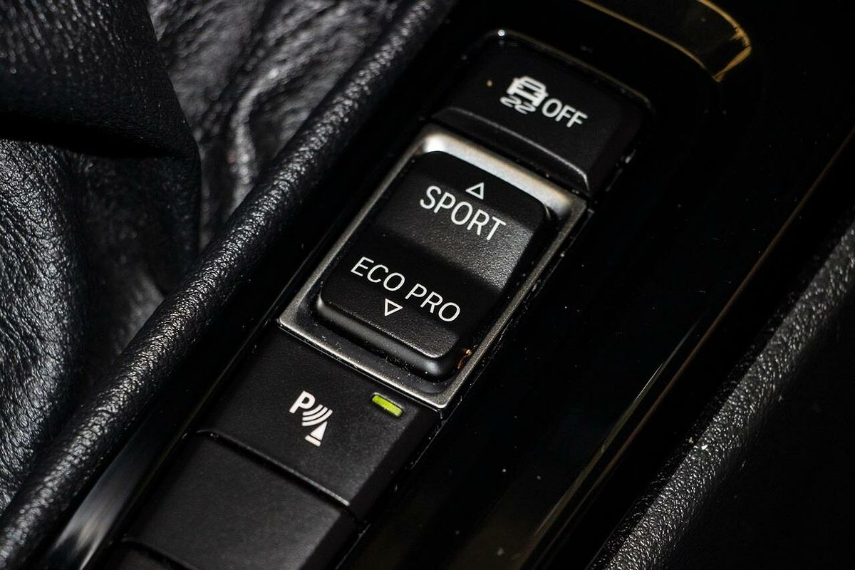 2017 BMW X1 sDrive18d F48