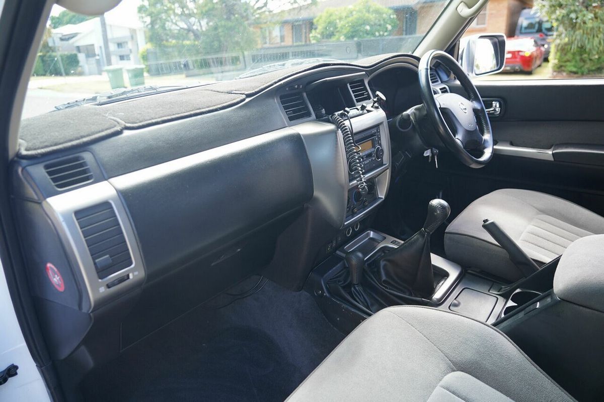 2011 Nissan Patrol ST (4x4) GU VII