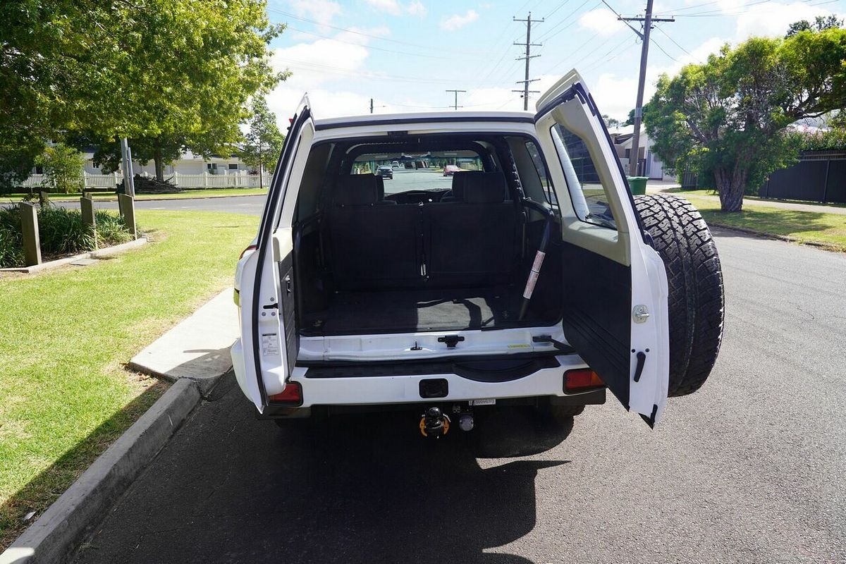 2011 Nissan Patrol ST (4x4) GU VII