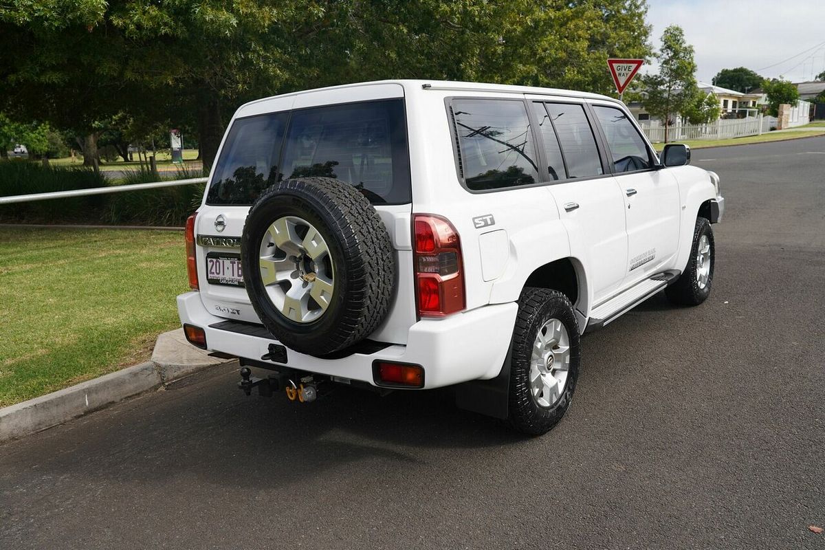 2011 Nissan Patrol ST (4x4) GU VII