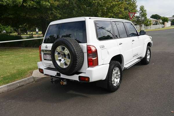 2011 Nissan Patrol ST (4x4) GU VII