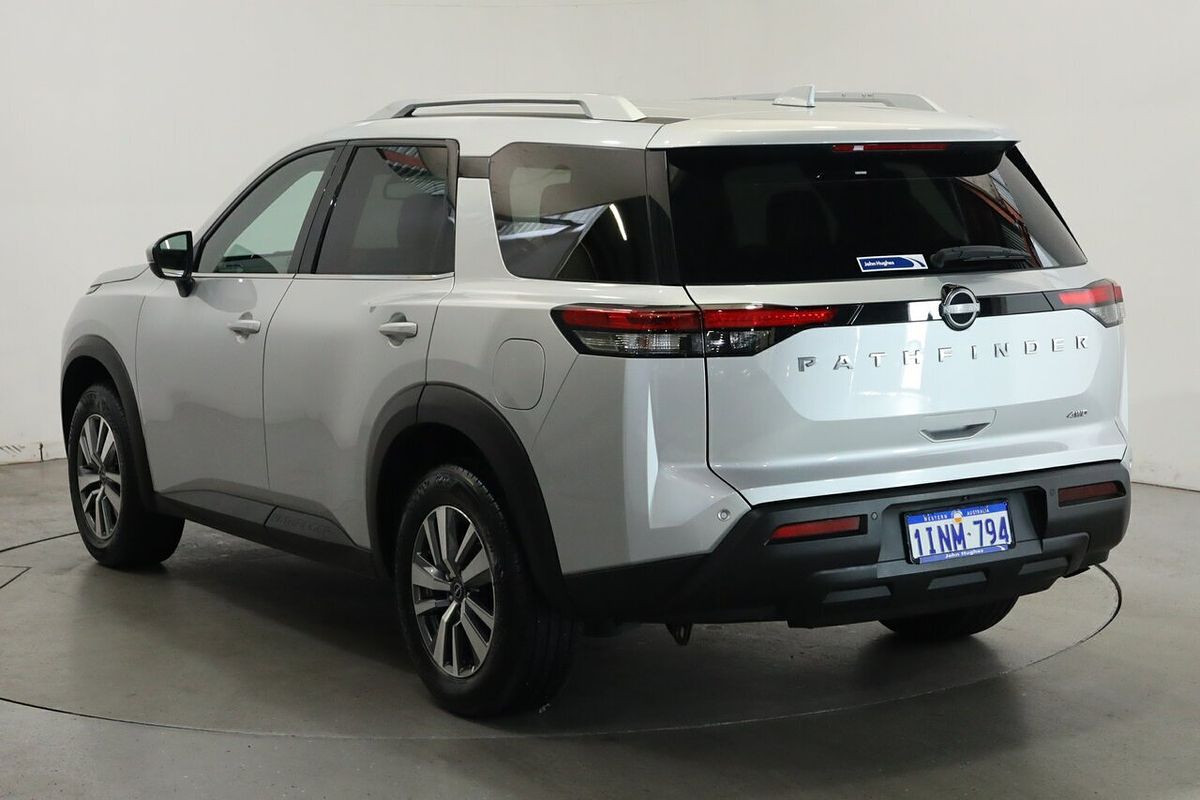 2022 Nissan Pathfinder Ti R53