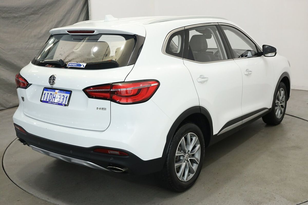 2024 MG HS Vibe SAS23