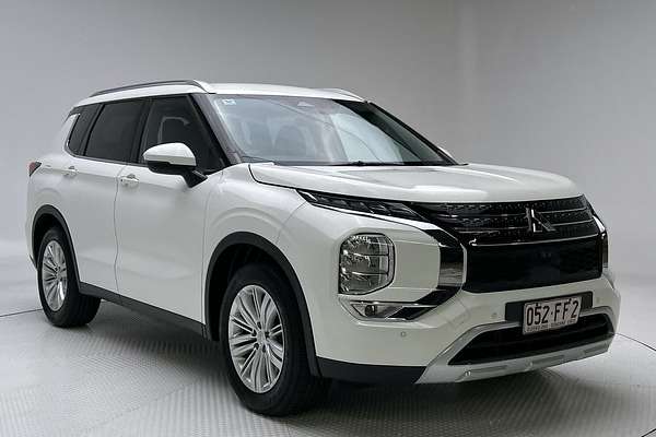 2022 Mitsubishi Outlander LS ZM