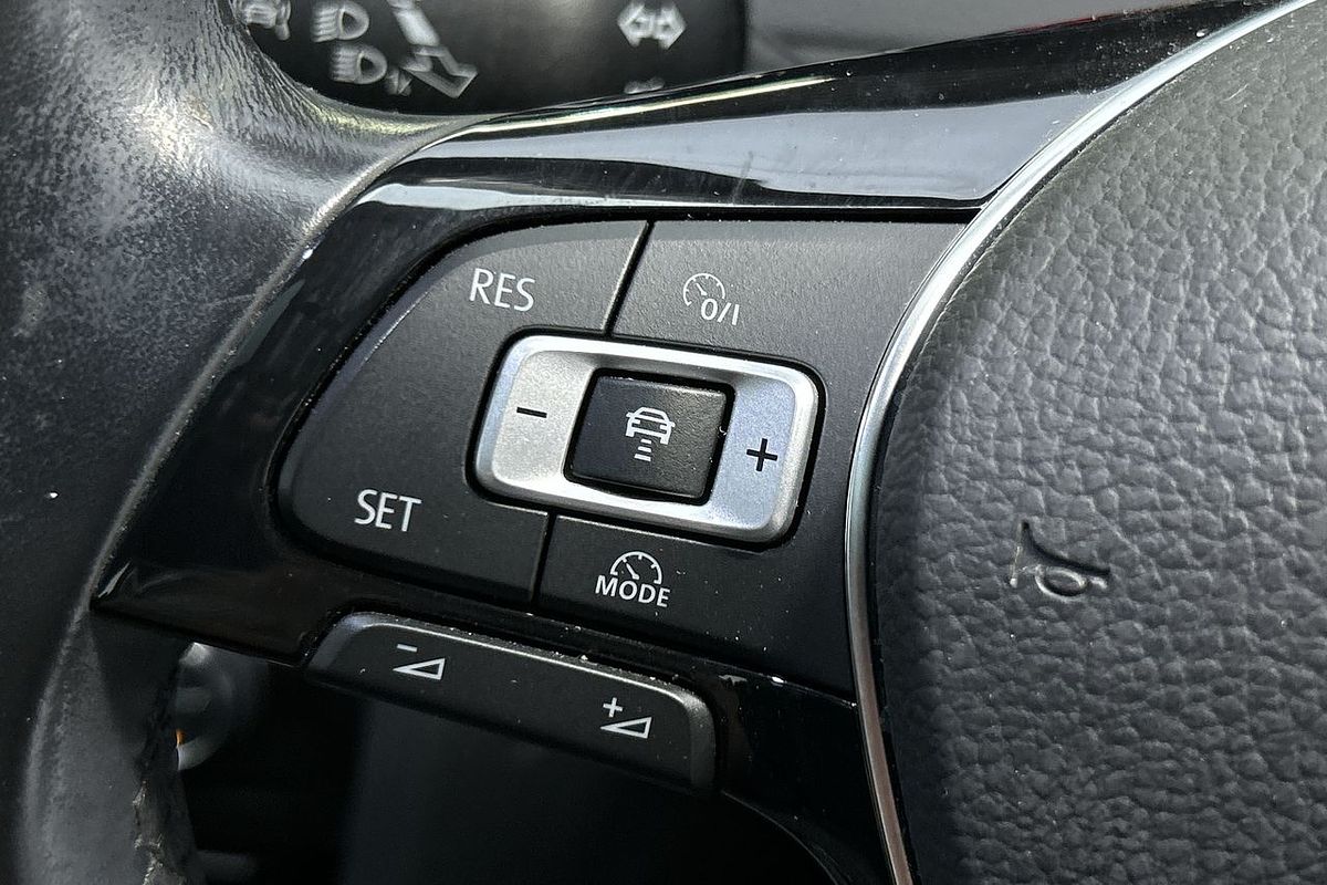 2015 Volkswagen Golf 110TSI Highline 7