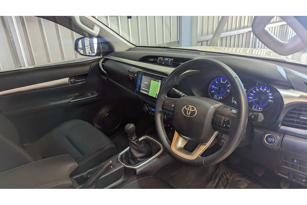 2016 Toyota Hilux SR5 GUN126R 4X4