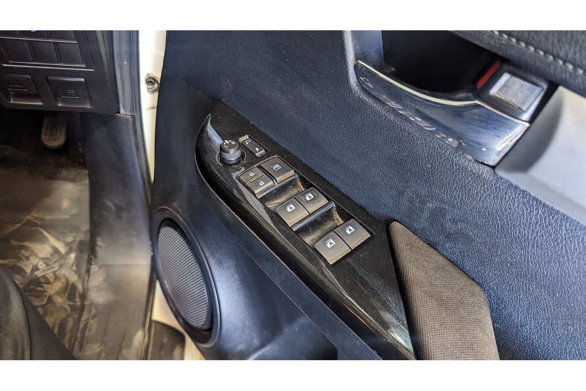 2016 Toyota Hilux SR5 GUN126R 4X4
