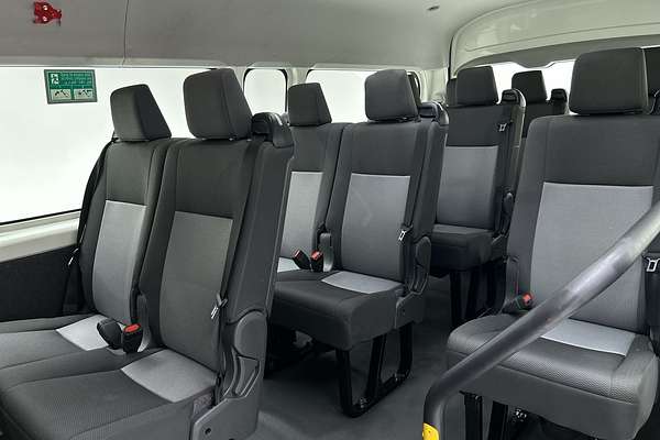 2020 Toyota Hiace Commuter GDH322R