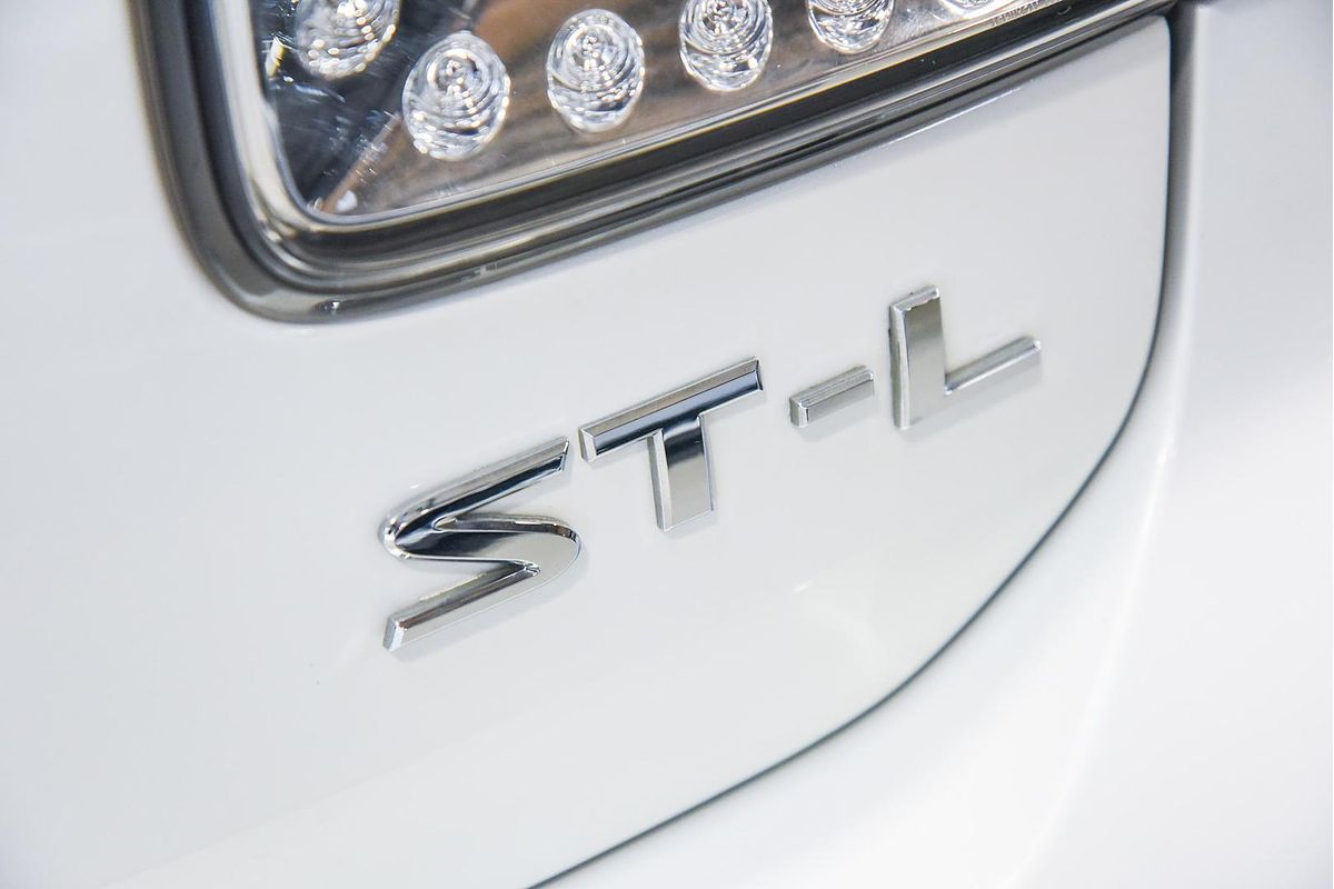 2013 Nissan Patrol ST-L Y62