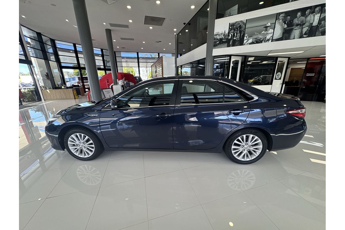 2015 Toyota Camry Atara SL AVV50R