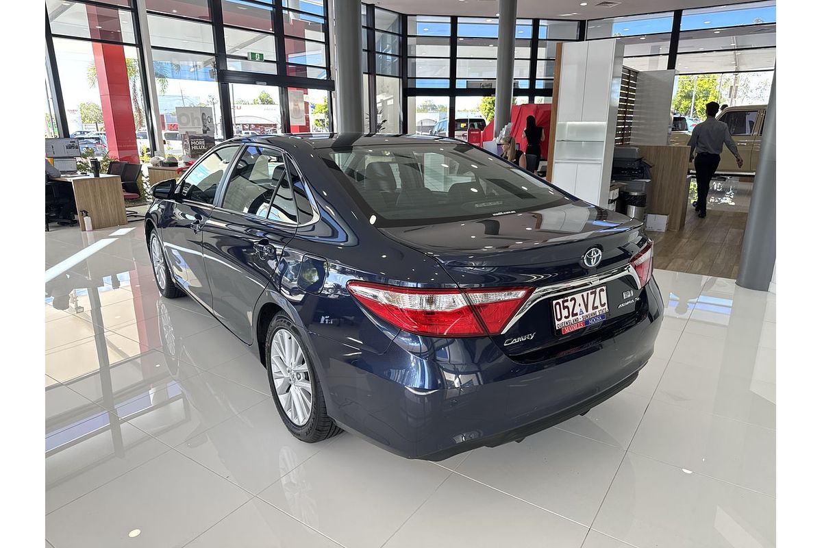 2015 Toyota Camry Atara SL AVV50R
