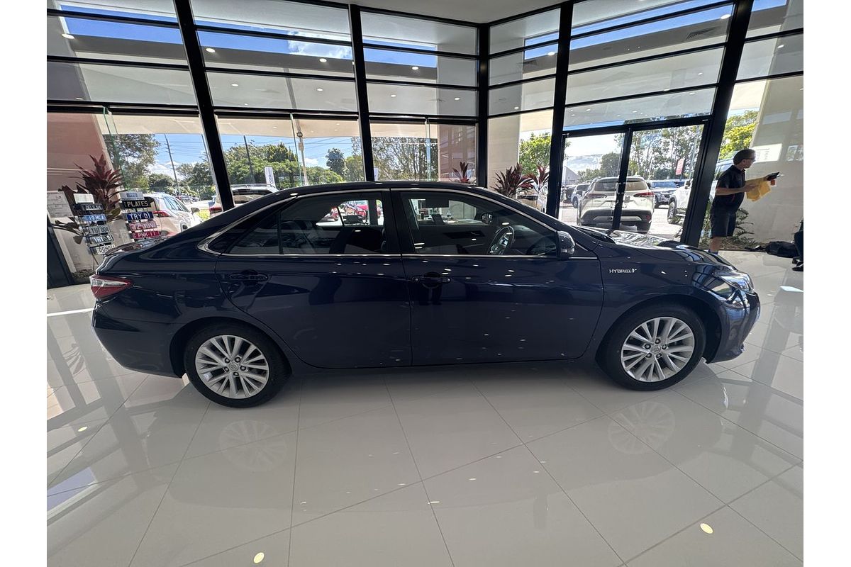 2015 Toyota Camry Atara SL AVV50R