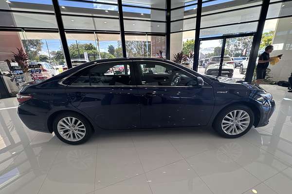 2015 Toyota Camry Atara SL AVV50R