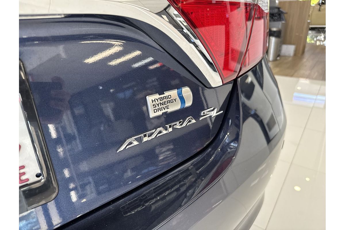 2015 Toyota Camry Atara SL AVV50R