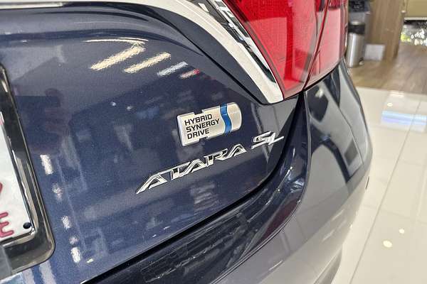 2015 Toyota Camry Atara SL AVV50R