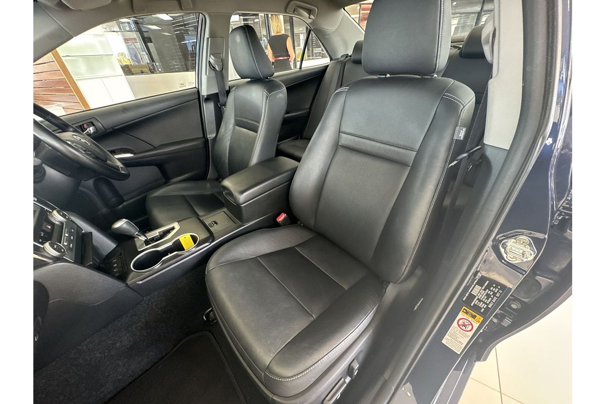 2015 Toyota Camry Atara SL AVV50R