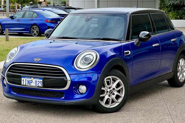 2017 MINI Hatch Cooper F55