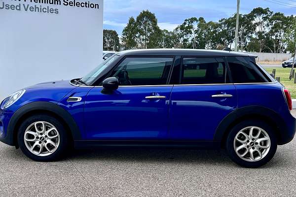 2017 MINI Hatch Cooper F55