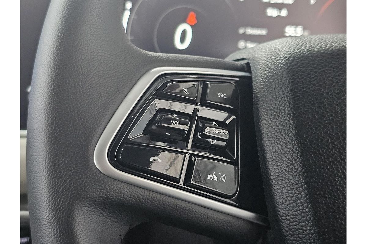 2023 Mahindra XUV700 AX7L