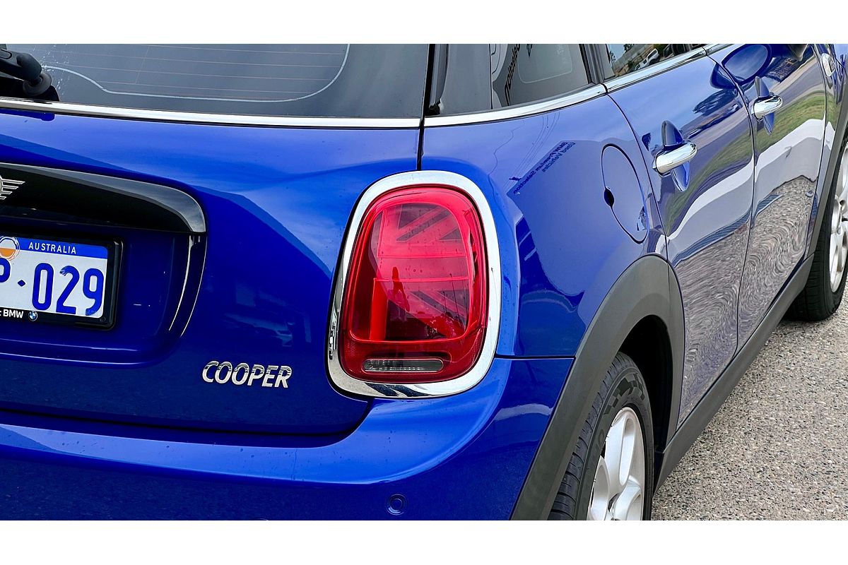 2017 MINI Hatch Cooper F55