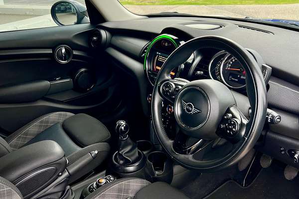 2017 MINI Hatch Cooper F55