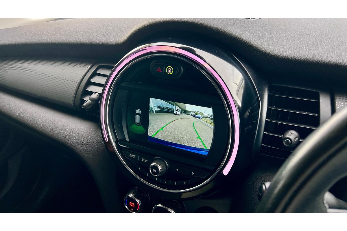 2017 MINI Hatch Cooper F55