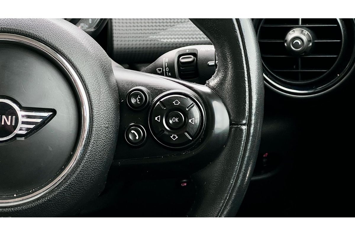 2017 MINI Hatch Cooper F55
